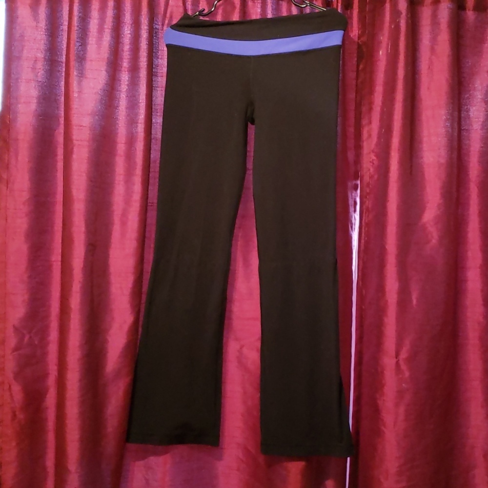 Lululemon yoga pants